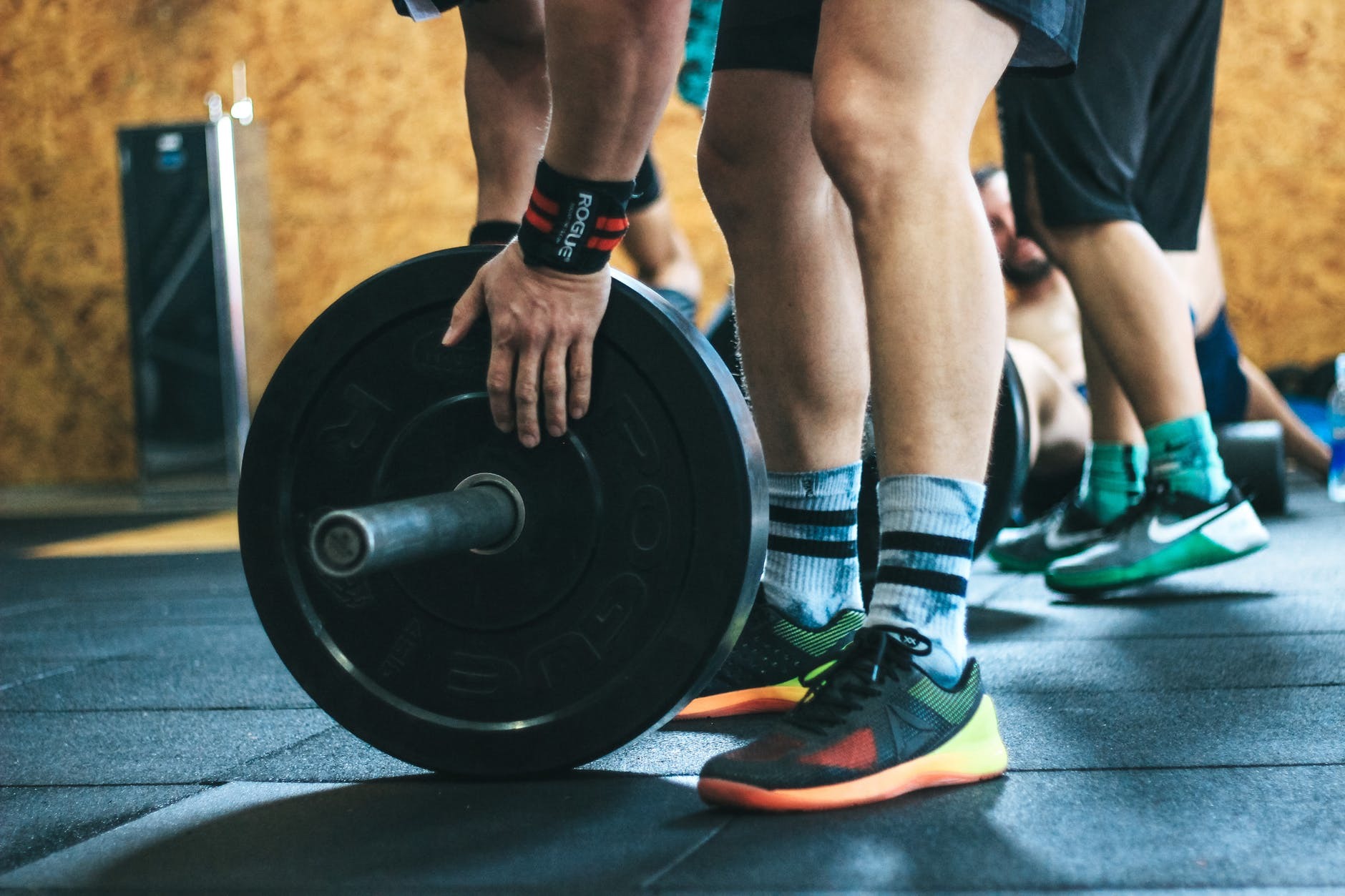 Read more about the article | The Ultimate Guide to  Strength Training for Beginners |